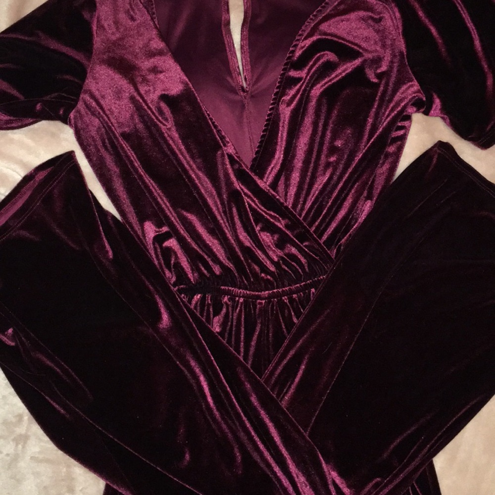 velvet romper ! $20 !
